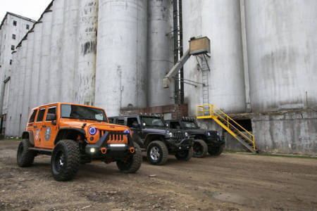 Industrial Park Offroading Jeep Wrangler Builds