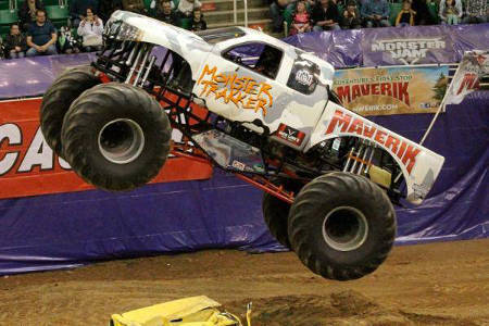 Monster Truck Rally Jump Trakker Maverik